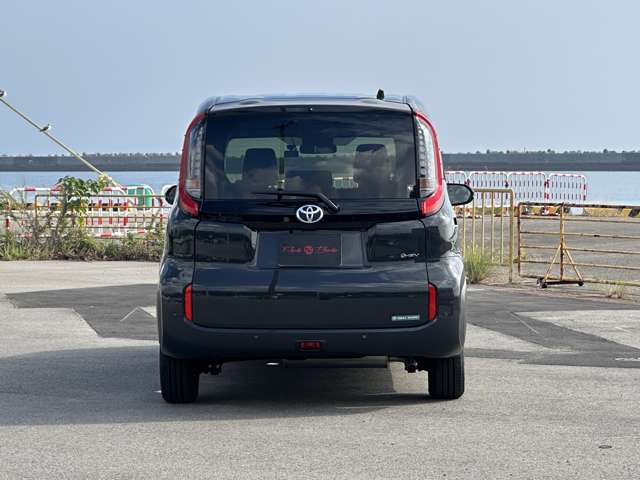 Toyota Sienta 12