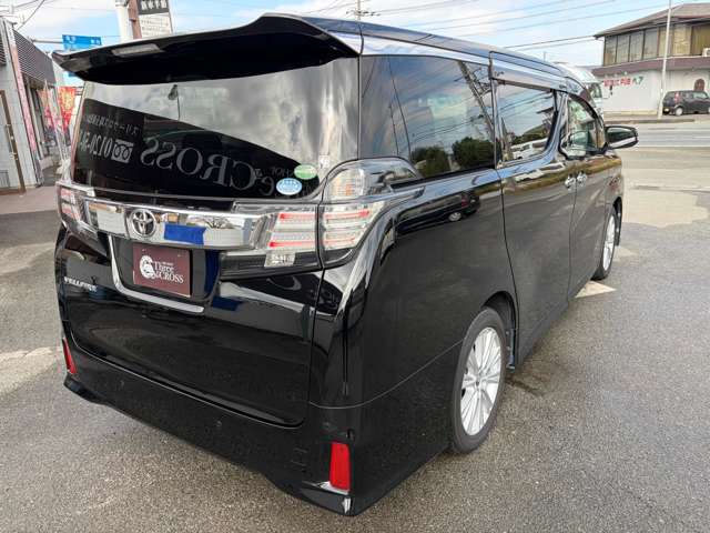 Toyota Vellfire 6
