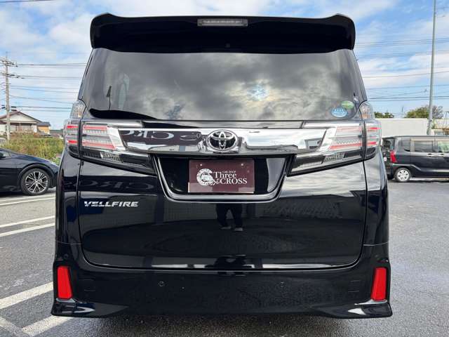 Toyota Vellfire 7