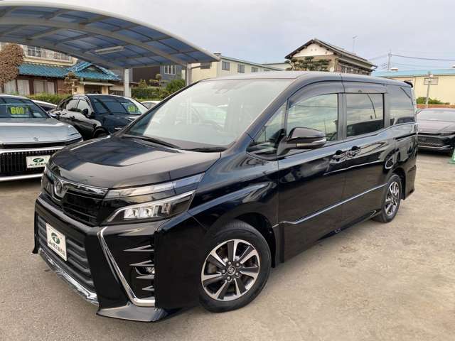 Toyota Voxy 7
