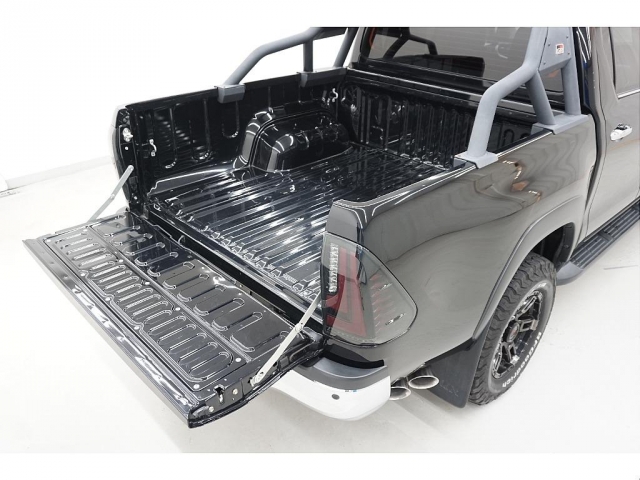 Toyota Hilux 7