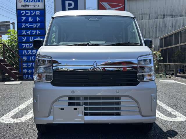 Mitsubishi Minicab Van 9