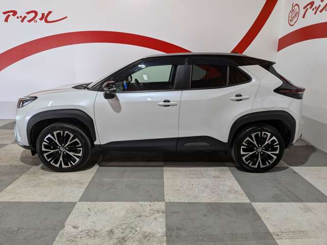 Toyota Yaris Cross 8