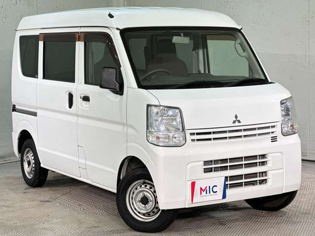 Mitsubishi Minicab Van 3