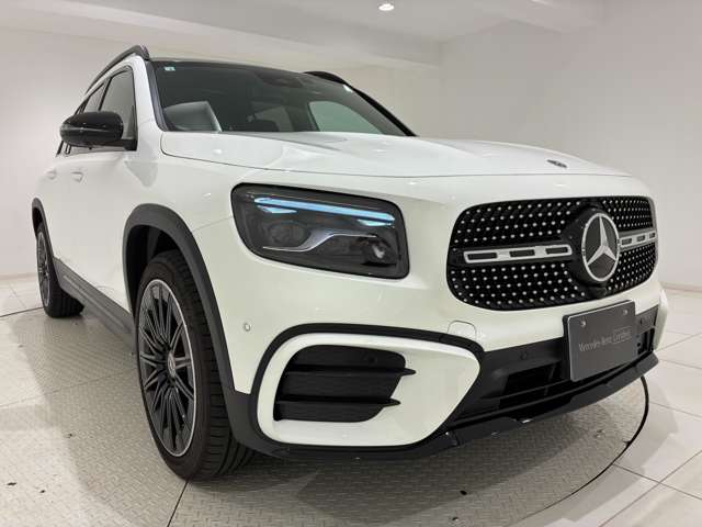 Mercedes-Benz GLB 12