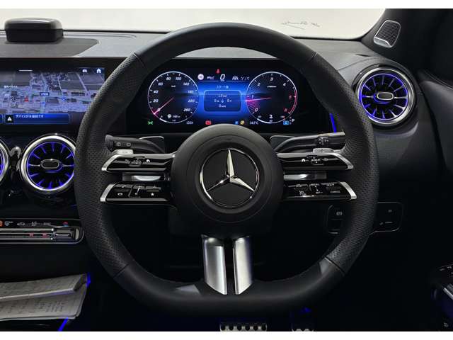 Mercedes-Benz GLB 10