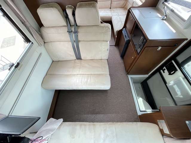 Toyota Camroad 8