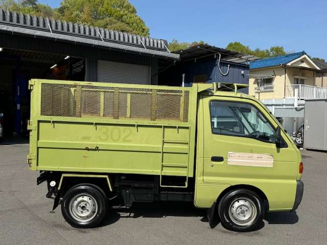 Mazda Scrum Truck 8