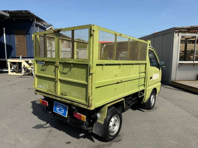 Mazda Scrum Truck 9