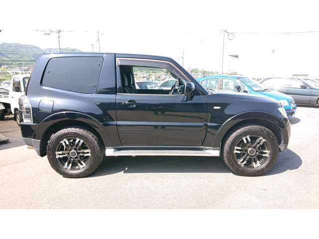 Mitsubishi Pajero 11