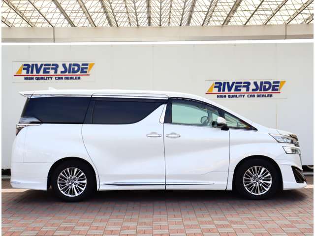 Toyota Vellfire 5