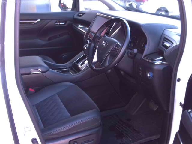 Toyota Alphard 2