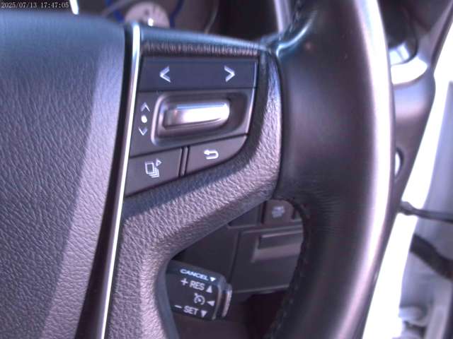Toyota Alphard 8