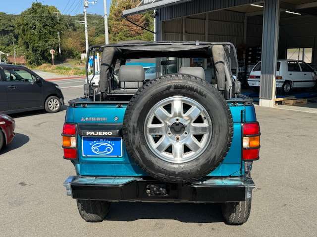 Mitsubishi Pajero 11