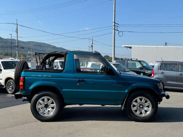 Mitsubishi Pajero 8