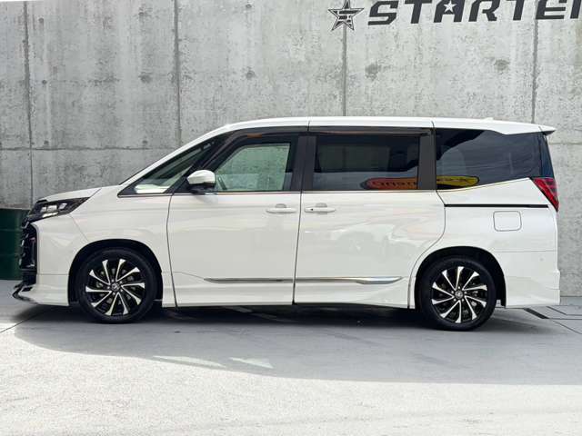 Toyota Noah 5