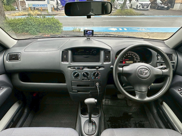 Toyota Succeed Van 5