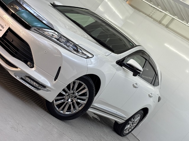 Toyota Harrier 4