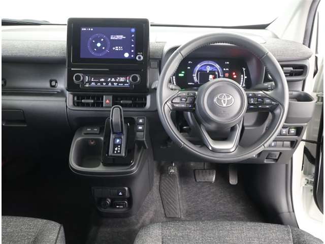 Toyota Sienta 3