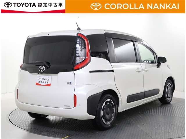 Toyota Sienta 7