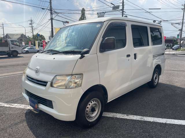 Toyota Town Ace Van 8