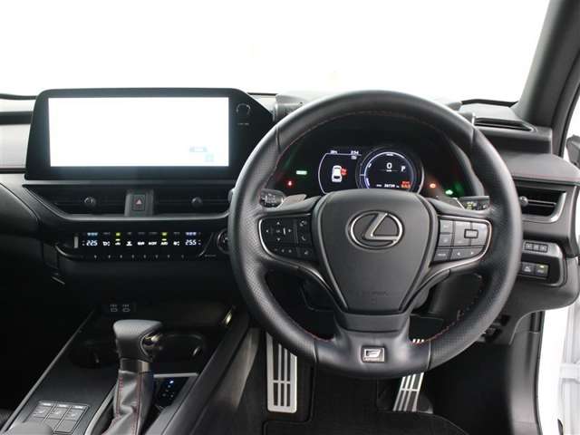 Lexus UX 5