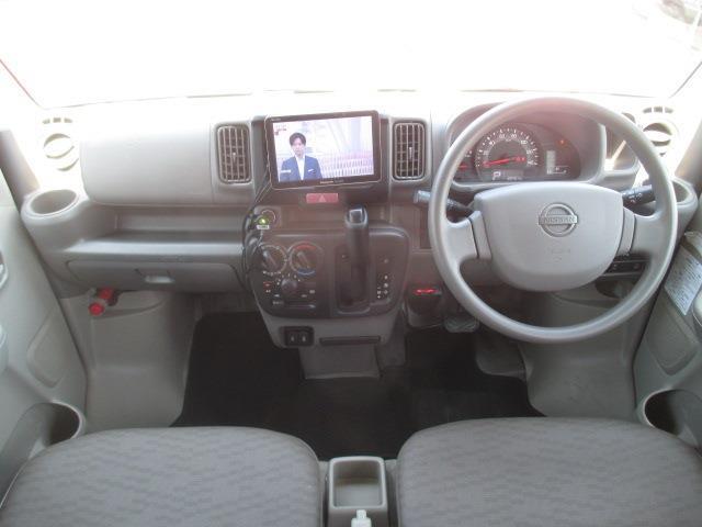 Nissan NV100 Clipper 12