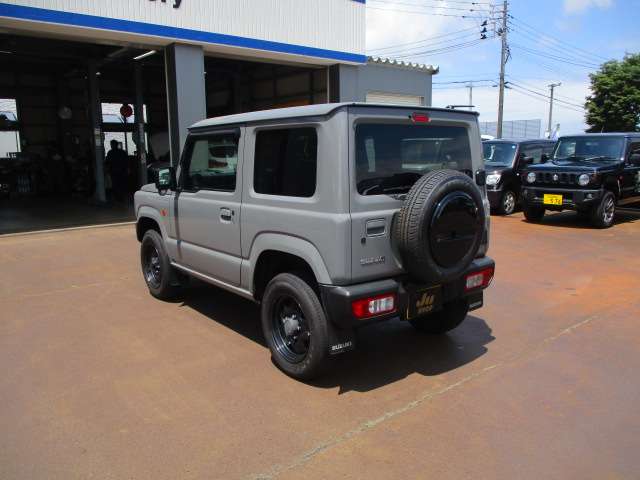Suzuki Jimny 9