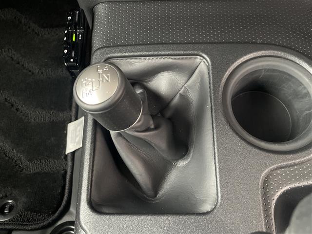 Toyota FJ Cruiser 12