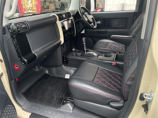 Toyota FJ Cruiser 4