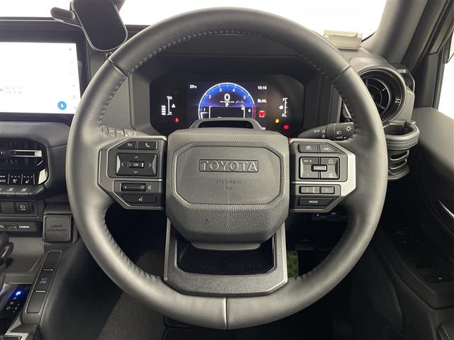 Toyota Land Cruiser 250 11