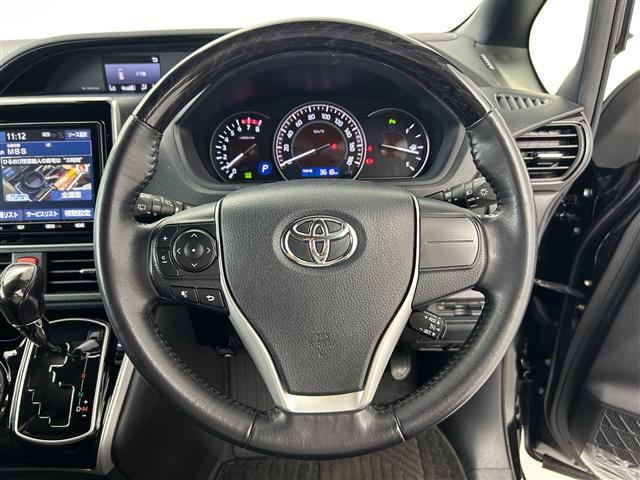 Toyota Esquire 7