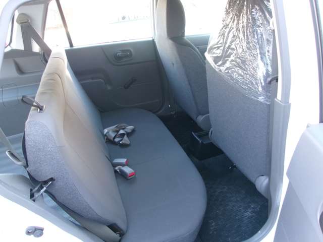 Nissan NV150 AD 11