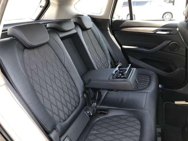 BMW X1 12