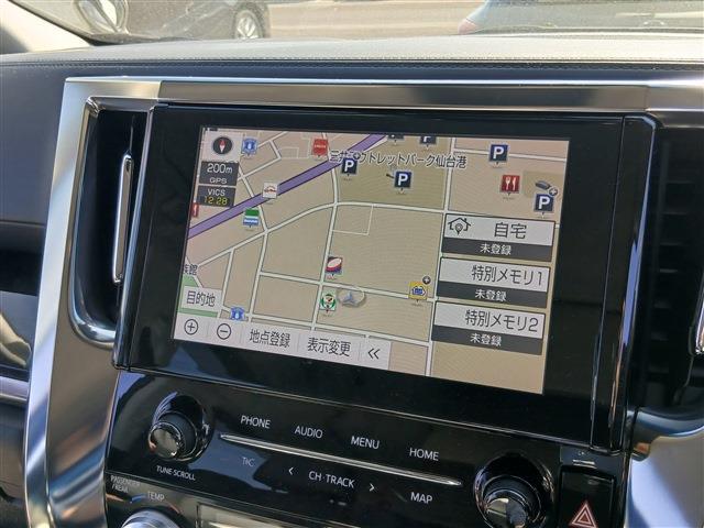 Toyota Alphard 4
