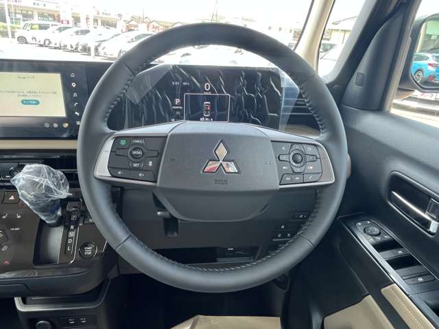 Mitsubishi Delica Mini 12