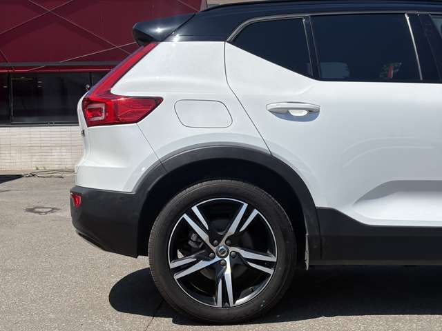 Volvo XC40 9