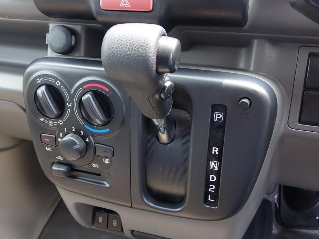 Suzuki Every 12