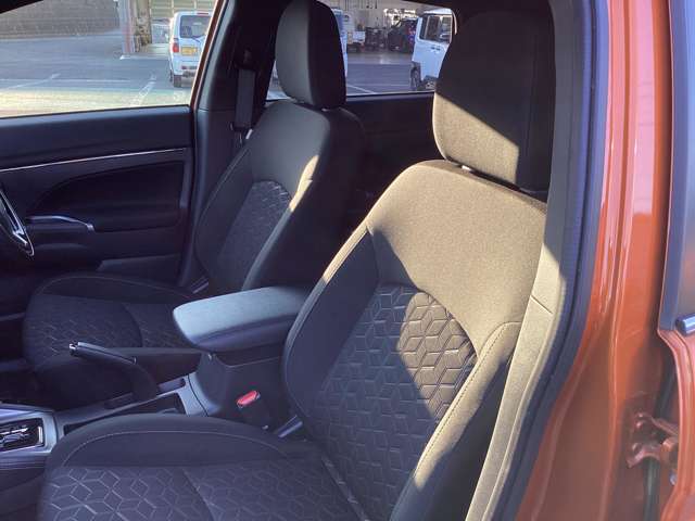 Mitsubishi RVR 6