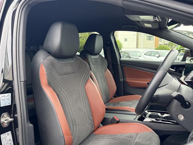 Volkswagen ID.4 12