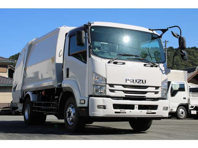 Isuzu Forward 3