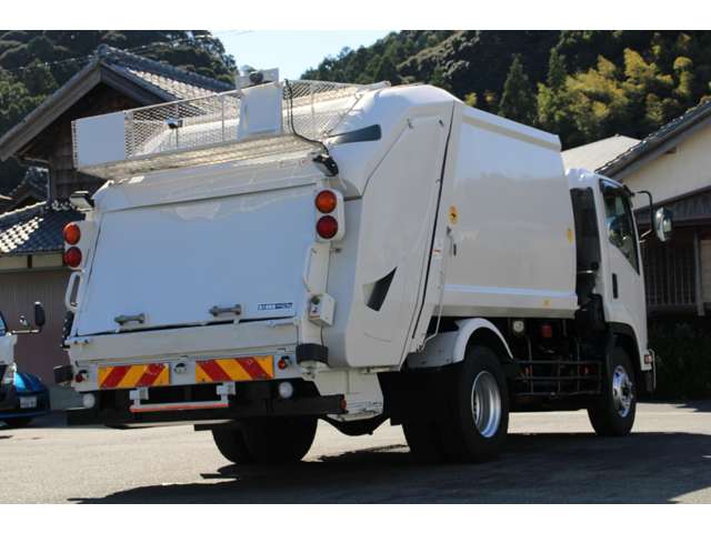 Isuzu Forward 7