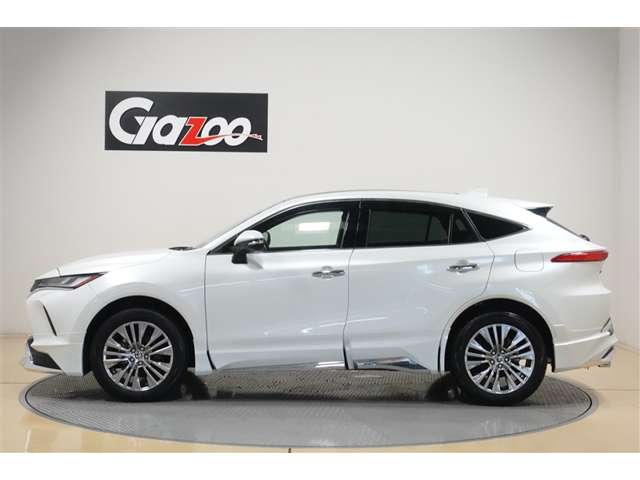 Toyota Harrier 3