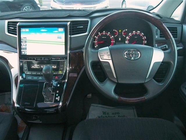 Toyota Alphard 12