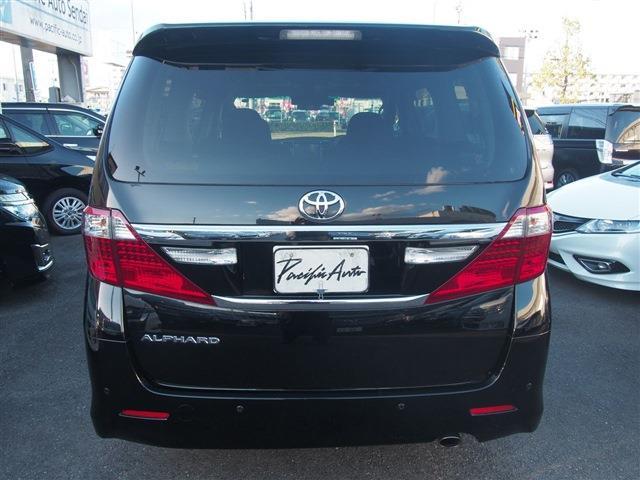 Toyota Alphard 3