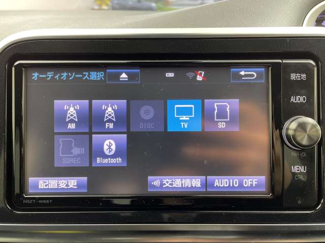 Toyota Sienta 4