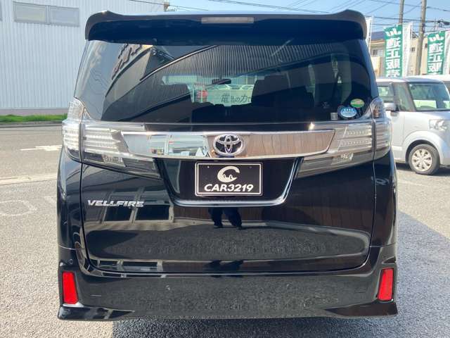 Toyota Vellfire 8