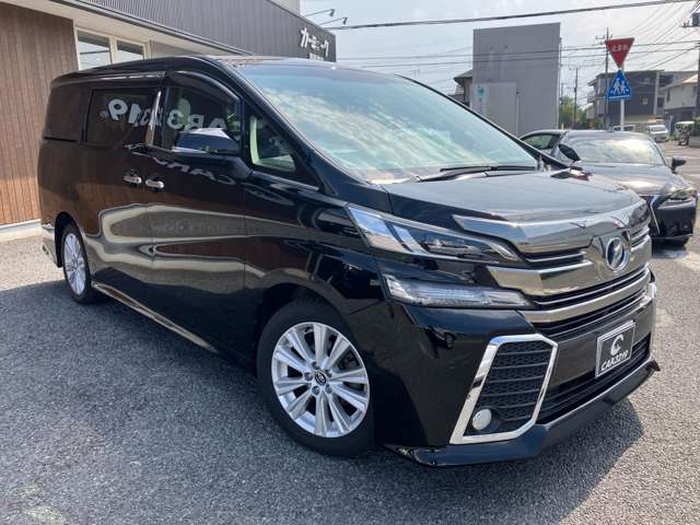 Toyota Vellfire 9