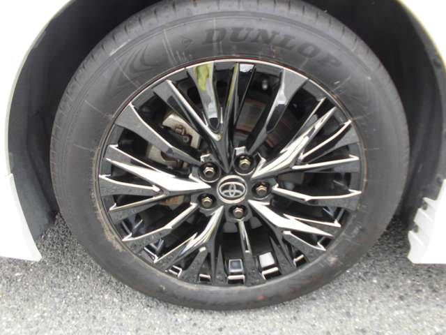 Toyota Vellfire 12