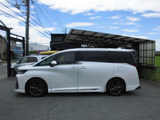 Toyota Vellfire 6